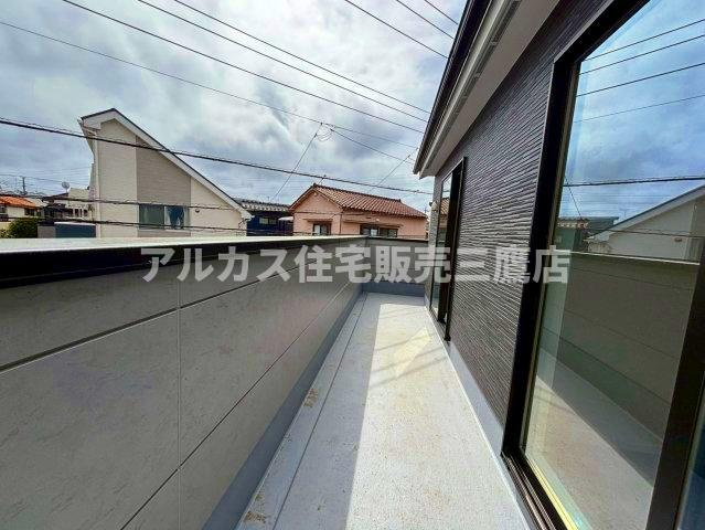 西武新宿線 花小金井駅 徒歩13分 新築戸建 西東京市芝久保町１丁目のバルコニー