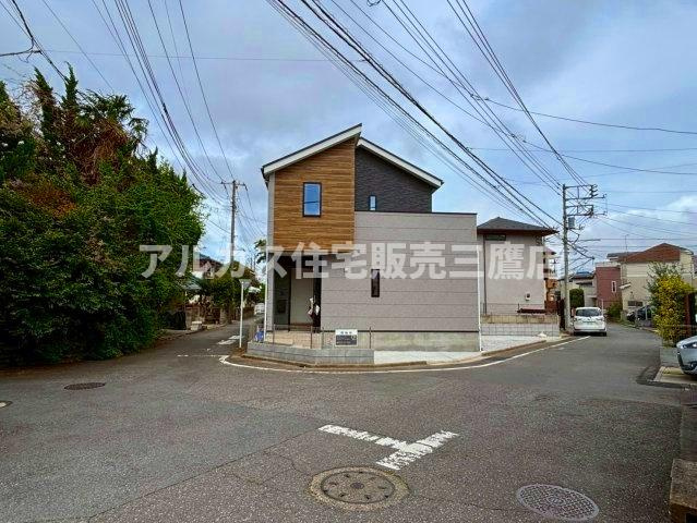 西武新宿線 花小金井駅 徒歩13分 新築戸建 西東京市芝久保町１丁目の前面道路含む現地写真