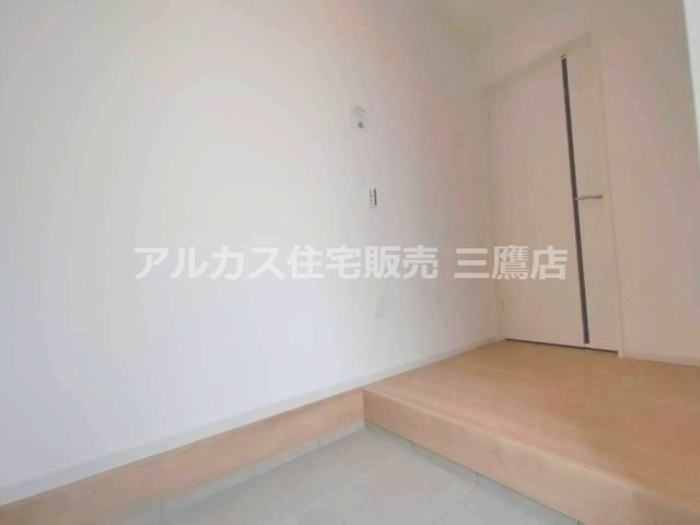 西武新宿線 花小金井駅 徒歩13分 新築戸建 西東京市芝久保町１丁目の玄関
