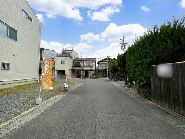 太秦一ノ井町　新築参考プランB　建築条件付土地の前面道路含む現地写真