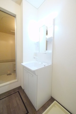 セジュール浜野B棟の独立洗面台|※写真は別の部屋のものです。