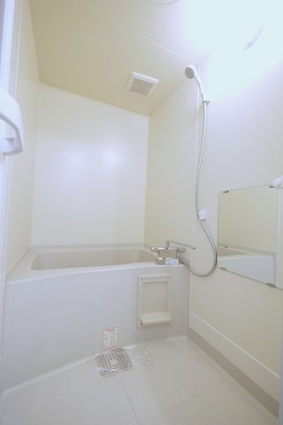 セジュール浜野B棟の浴室|※写真は別の部屋のものです。
