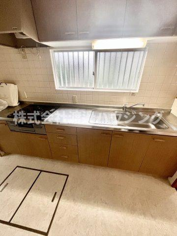 吹田市佐竹台４丁目１戸建のキッチン