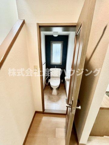 吹田市佐竹台４丁目１戸建のトイレ
