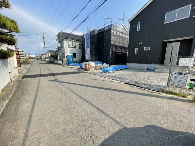 【新築戸建て】由利本荘市大鍬町第3　1号棟の前面道路含む現地写真|2026年6月撮影