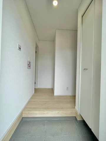 【新築戸建て】由利本荘市大鍬町第3　2号棟の玄関