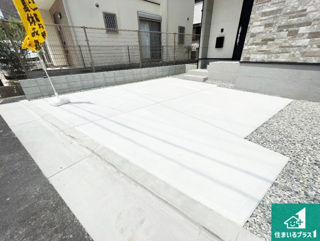 宝塚市売布　第2期　新築一戸建ての駐車場|駐車スペース！散水栓があるので、こまめに愛車を洗えます！