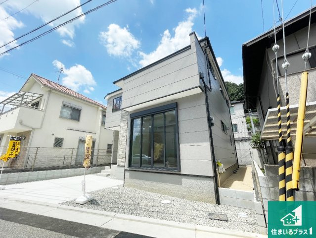 宝塚市売布　第2期　新築一戸建ての外観|お客様に長く安心して住んでいだだける事にこだわった家づくり！住んでからのアフターサービスにもしっかりと取り組んでいます！