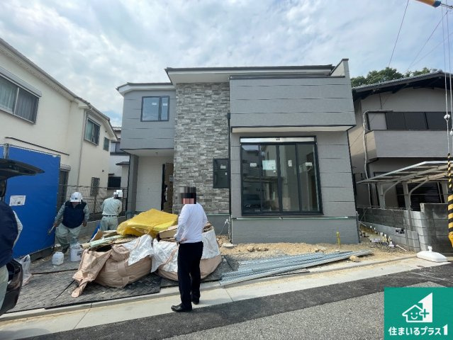宝塚市売布　第2期　新築一戸建ての外観|周辺は落ち着いた街並みの住宅地！子育てがしやすい住環境です！まだ未完成ですが、現地でしかわからない事もございます。是非一度ご覧ください。