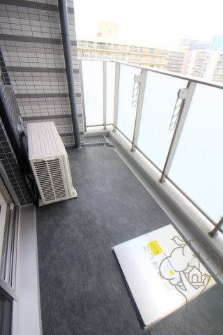 レジュールアッシュ三国本町のバルコニー