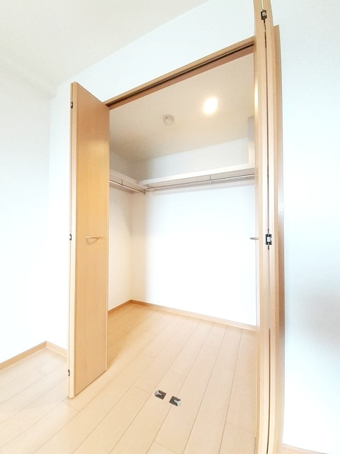 藤沢市石川４丁目の賃貸マンションの収納