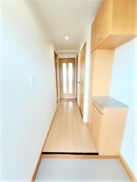 藤沢市石川４丁目の賃貸マンションの玄関