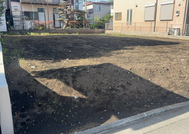 【外観】 | 土地購入を検討されている場合、境界杭がない状態で購入してしまうと境界確定測量をする必要があり、費用がかかります。購入の前に、売主、隣土地所有者立ち合いのもと境界を確定し境界杭を設置するのがベストです。