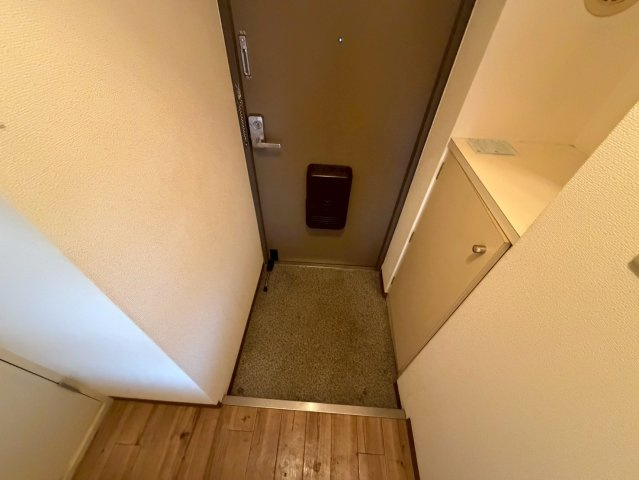 プラントパイン御影の玄関