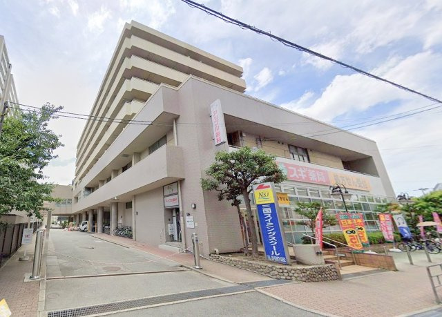 ファミールハイツ北大阪5号棟弐番館の外観