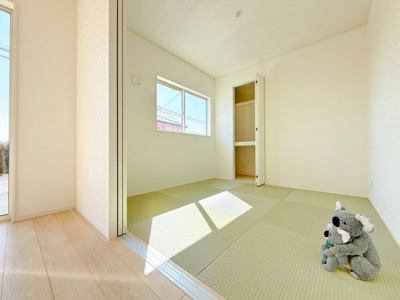 【和室】 | 前橋市粕川町新屋　新築住宅 | LDKに隣接している和室。お子様を遊ばせたりお昼寝させたりしながら家事を行えます。