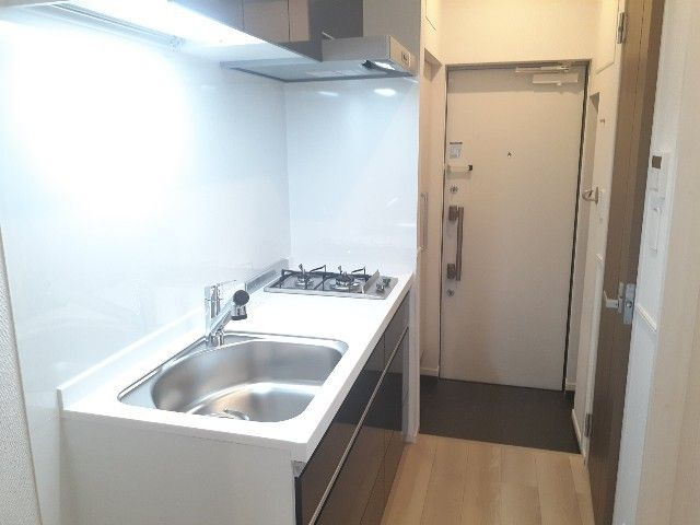 エスポワールⅡのキッチン|コンパクトなキッチンで掃除もラクラク