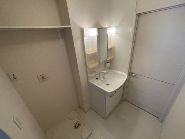 インターフレグラント B棟の洗面所|※室内画像は別号室のもの