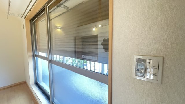 ベルクルールのその他|電動シャッターです