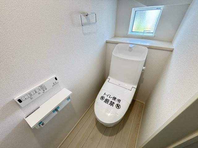 知立市八橋町的場83番地1『仲介手数料無料』新築一戸建て・建売のトイレ