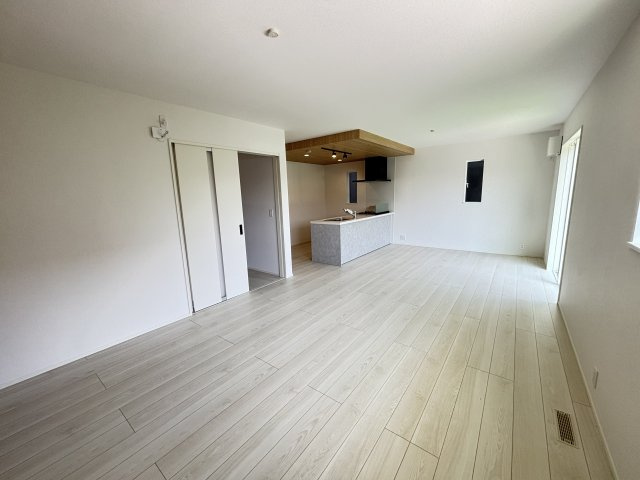 知立市八橋町的場83番地1『仲介手数料無料』新築一戸建て・建売の居間・リビング