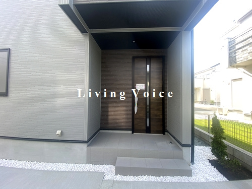 【エントランス】 | 【仲介手数料０円】秦野市鶴巻南3丁目　新築一戸建て | 秦野市鶴巻南3丁目　新築一戸建て