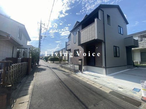 【仲介手数料０円】秦野市鶴巻南3丁目　新築一戸建ての前面道路含む現地写真|秦野市鶴巻南3丁目　新築一戸建て