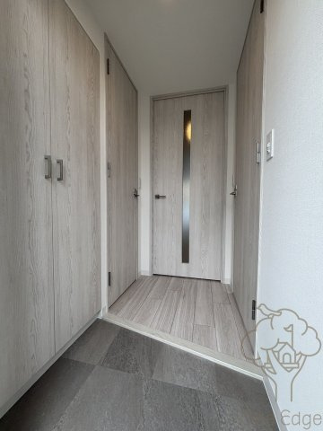コンフォリア・リヴ新梅田の玄関