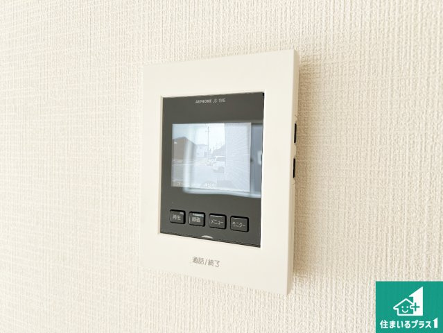 ●29(土)30(日)現地説明会！　大和郡山市九条町　全4邸の防犯設備|カラーモニターインターホン！声だけでなく来訪者の姿や顔がモニターで確認できるので、小さなお子様がいらっしゃるご家庭でも安心できます！