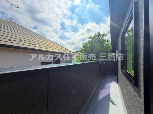 京王井の頭線 三鷹台駅 徒歩6分 新築戸建 武蔵野市吉祥寺南町３丁目のバルコニー
