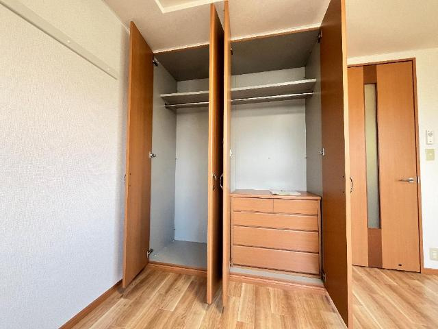 エクセルハイツ岡田の収納|クローゼット