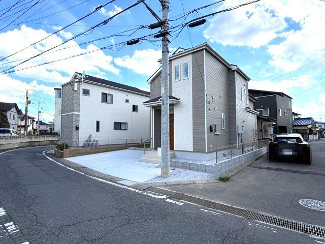 ハートフルタウン前橋市青柳町431番　A号棟の前面道路含む現地写真|北東角地の整形地で陽当たり良好です☆