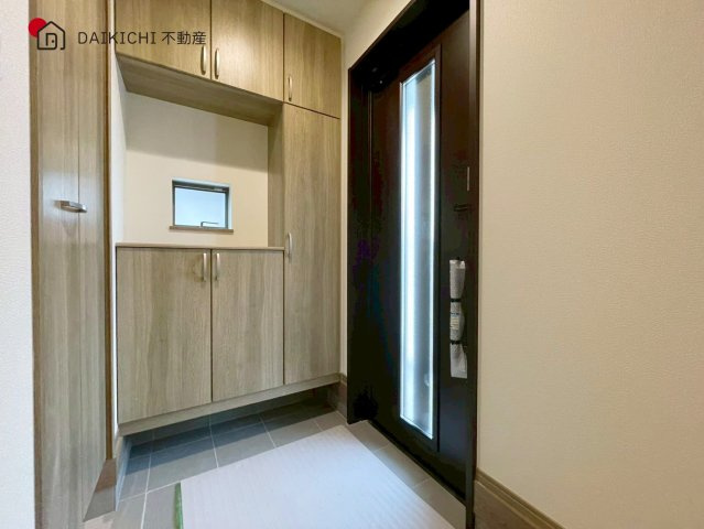 【玄関】 | 北本市宮内2期〈3工期〉　新築戸建　全4棟　T号棟