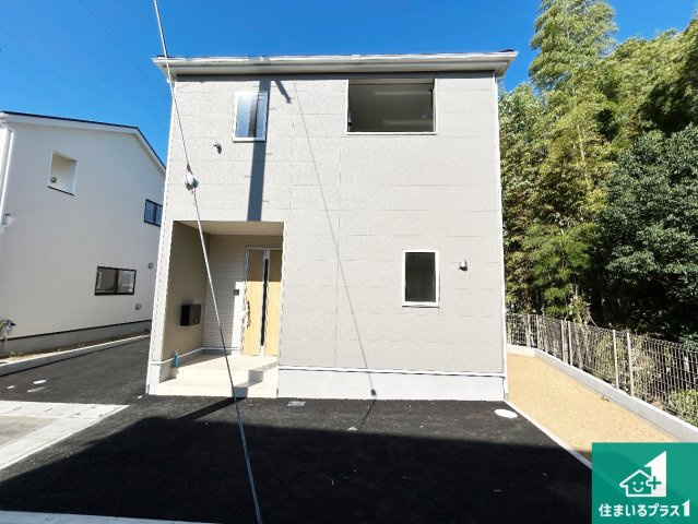 ●大和郡山市九条町　第11期　新築一戸建ての外観|安心の10年保証！外観を美しく保ち、雨水で汚れを落とします！気になることがありましたら、お気軽にお問い合わせください！