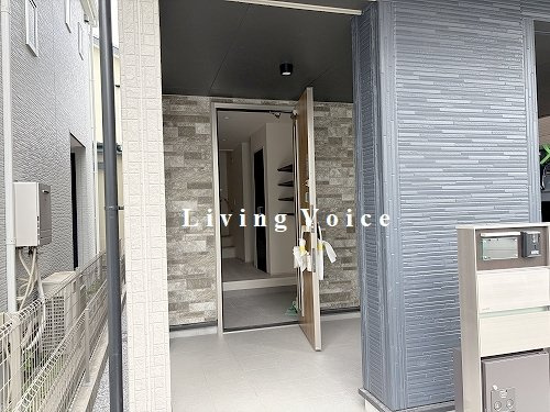 【仲介手数料０円】座間市相模が丘3丁目　新築一戸建ての玄関|座間市相模が丘3丁目　新築一戸建て