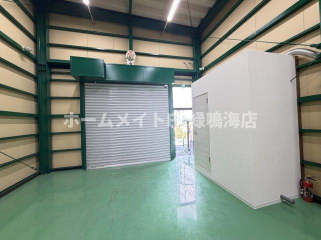 鳥居町倉庫の内装