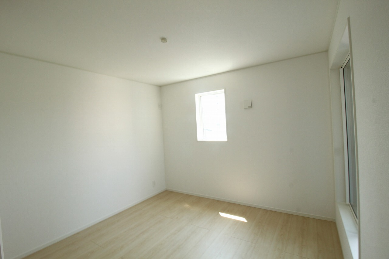 旭町第1　新築戸建　の洋室|3F　南東の部屋　6.87帖+バルコニー