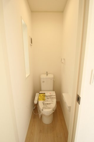 旭町第1　新築戸建　のトイレ|1F