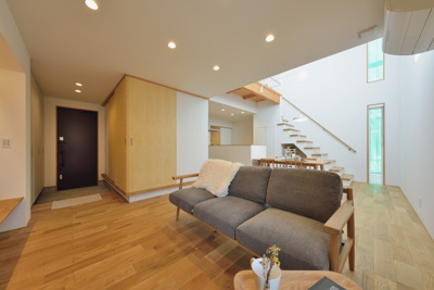 【居間・リビング】 | 彦根市栄町2丁目中古戸建 | ※新築時(2018年8月)撮影