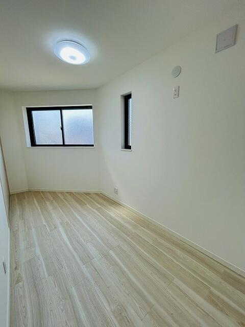 名古屋市北区山田４の洋室