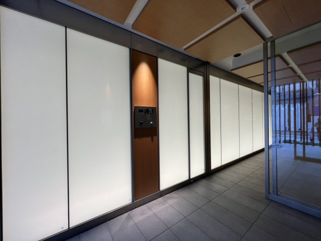 【エントランス】