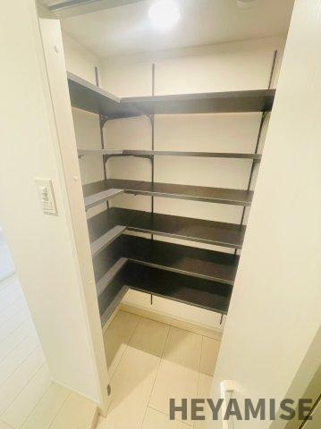 シーフロントの玄関|※同間取りの別の階のお部屋の写真です※