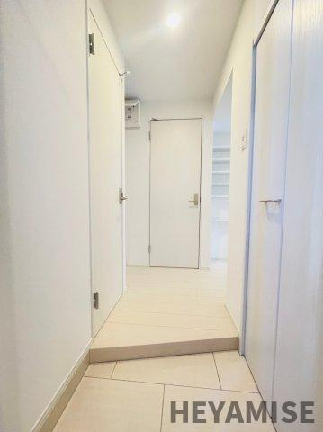 シーフロントの玄関|※同間取りの別の階のお部屋の写真です※