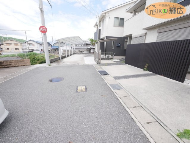 【前面道路含む現地写真】 | 姫路市東今宿6丁目　中古戸建