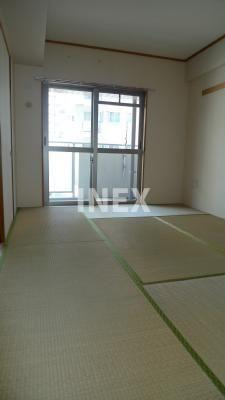 横浜市磯子区森１丁目の賃貸マンションの和室