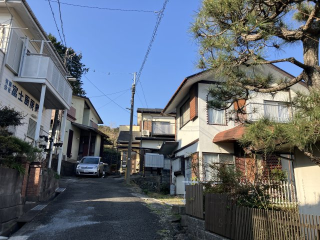 【前面道路含む現地写真】 | 前面道路含む現地写真です