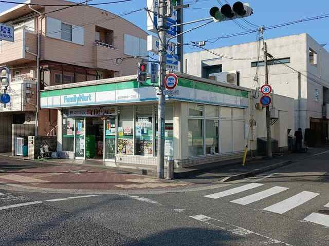 グリーンサイドの周辺|ファミリーマート様まで220m