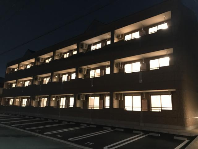 エバーリンクの外観|外観写真（夜）