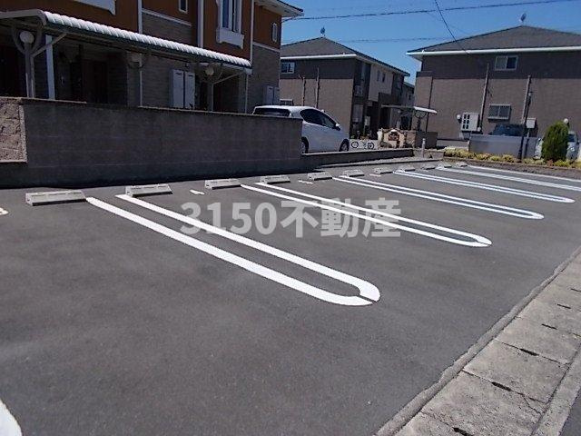 ラシアⅡの駐車場|駐車場です