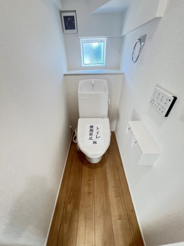 橿原市常盤町第1期 ２号棟 のトイレ|清潔感のあるトイレです